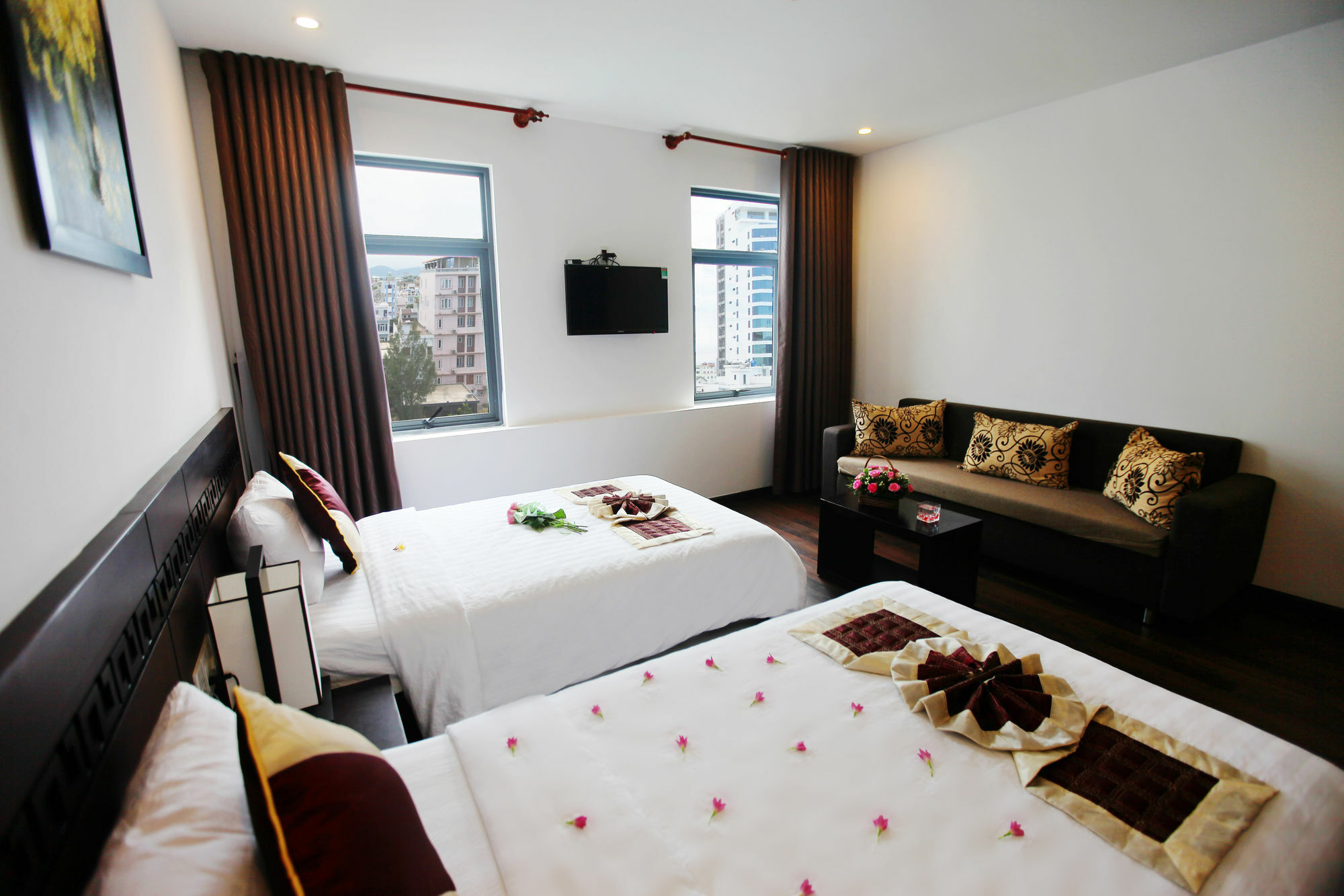 Emily Hotel & Apartment Da Nang Exterior foto